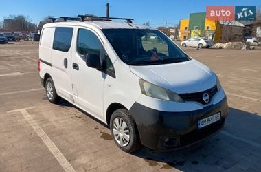 Вантажний фургон Nissan NV200 2012 в Житомирі
