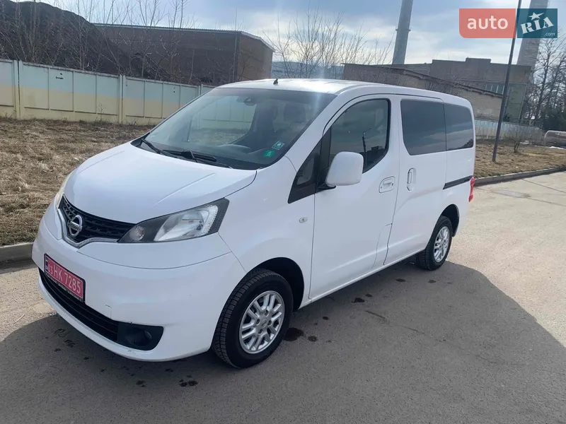 Nissan NV200 2014