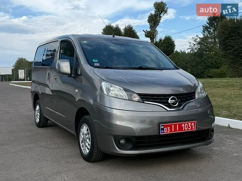 Nissan NV200 2013