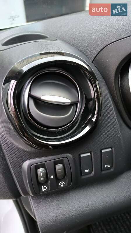 Вантажний фургон Nissan NV300 2019 в Харкові