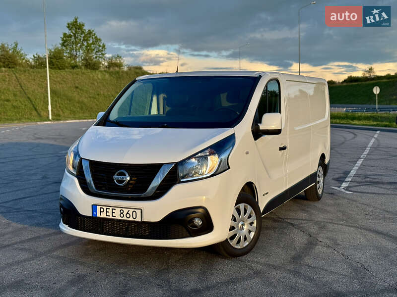 Nissan NV300 2017