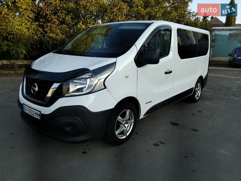 Мінівен Nissan NV300 2017 в Володимирі
