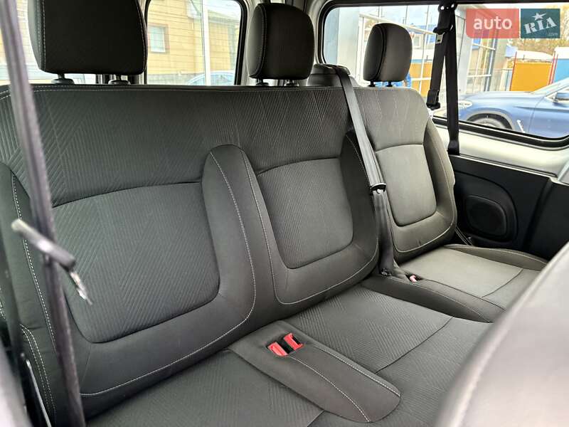 Мінівен Nissan NV300 2020 в Луцьку