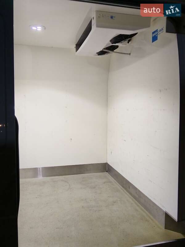 Мікроавтобус Nissan NV400 2017 в Запоріжжі