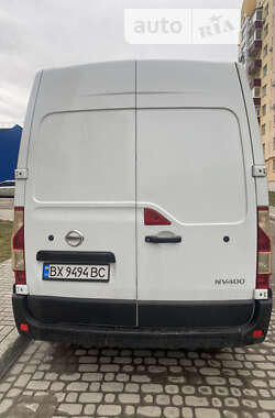 Грузопассажирский фургон Nissan NV400 2014 в Каменец-Подольском