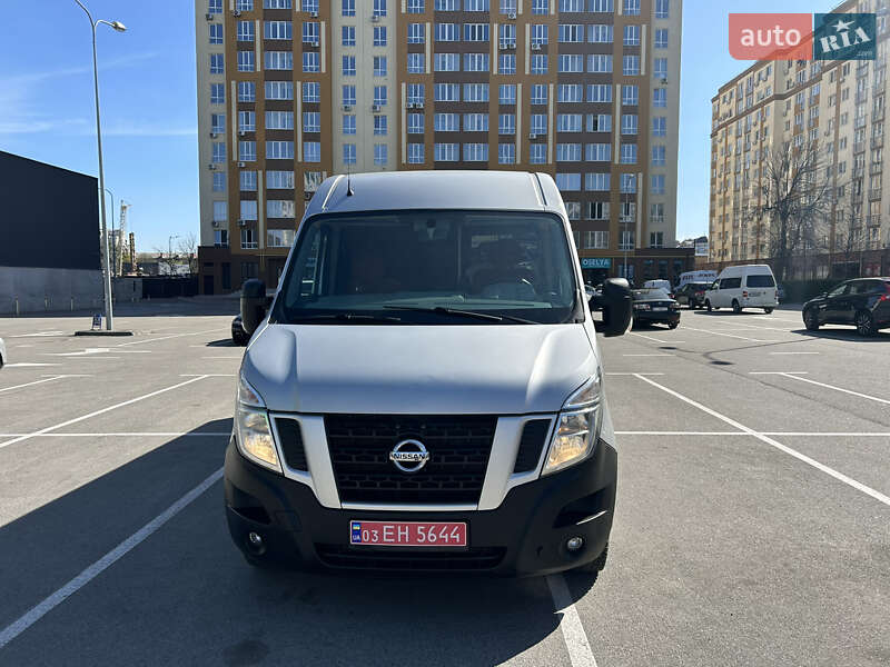 Туристический / Междугородний автобус Nissan NV400 2013 в Киеве