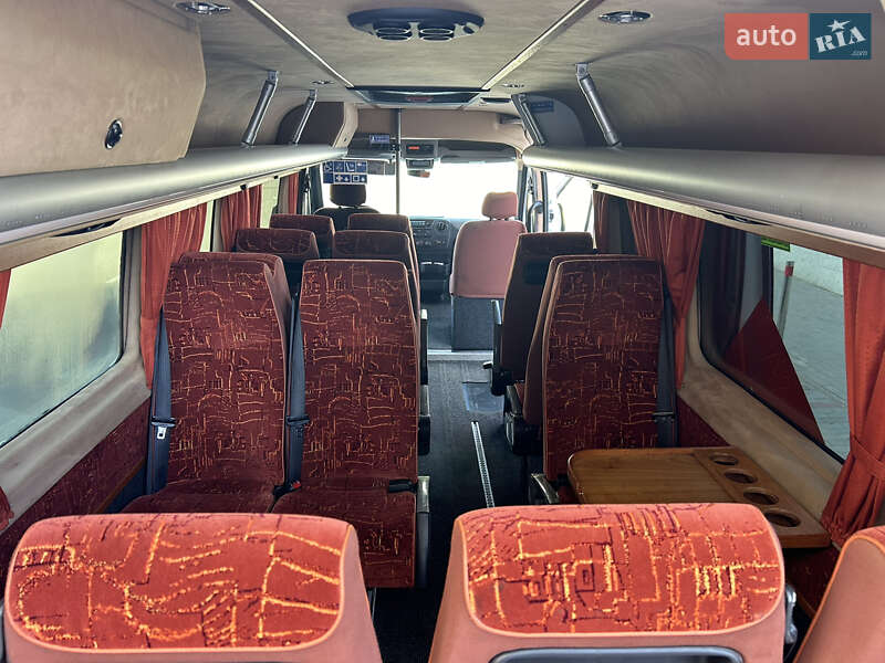 Туристический / Междугородний автобус Nissan NV400 2013 в Киеве