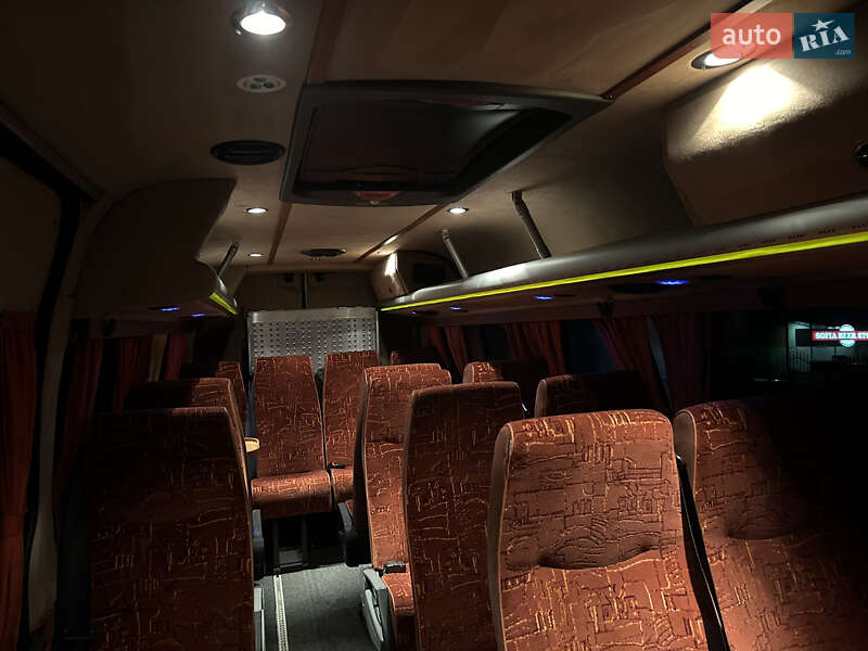 Туристический / Междугородний автобус Nissan NV400 2013 в Киеве