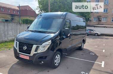 Вантажний фургон Nissan NV400 2017 в Рівному