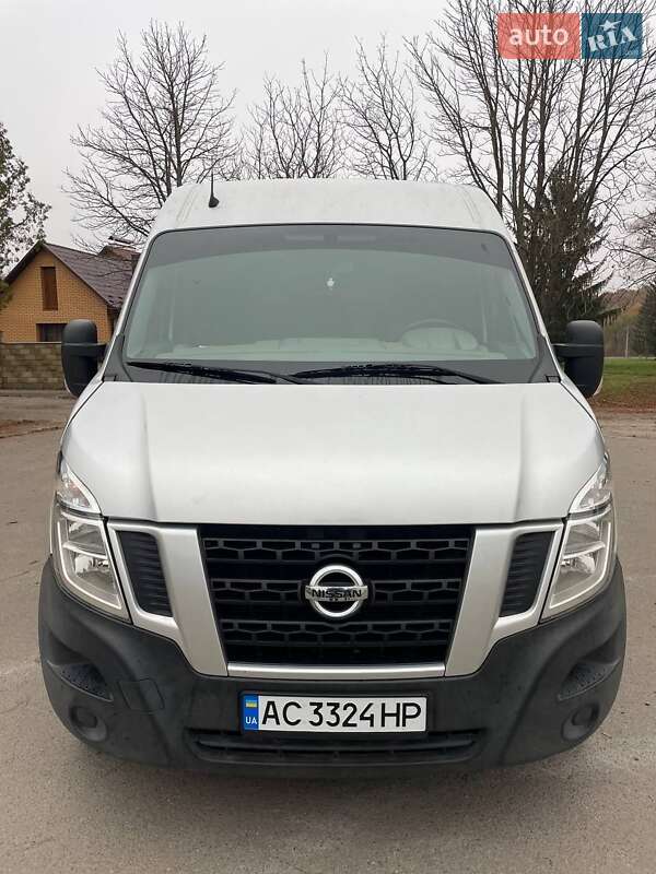 Грузовой фургон Nissan NV400 2017 в Луцке