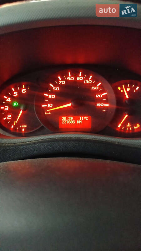 Мікроавтобус Nissan NV400 2015 в Дрогобичі