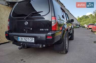 Внедорожник / Кроссовер Nissan Paladin 2005 в 