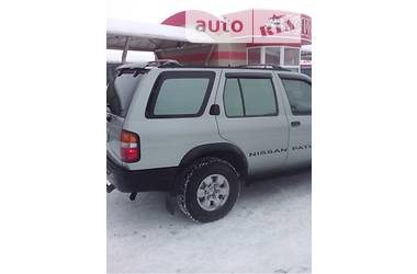 Внедорожник / Кроссовер Nissan Pathfinder 2000 в Ровно