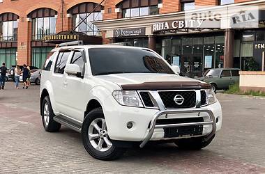 Позашляховик / Кросовер Nissan Pathfinder 2011 в Києві