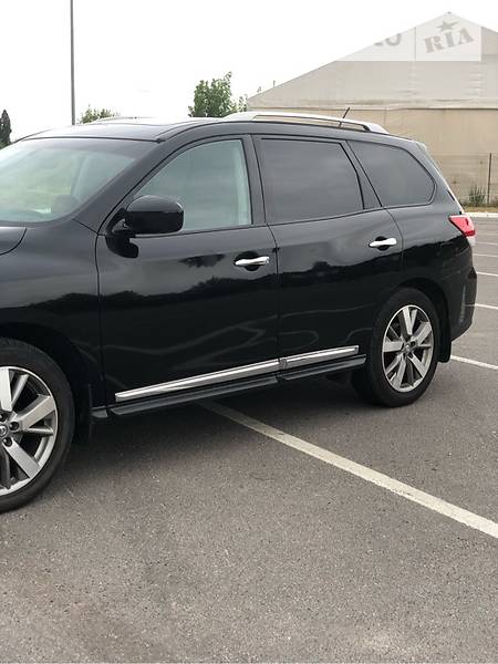 Внедорожник / Кроссовер Nissan Pathfinder 2013 в Полтаве фото 4 Внедорожник / Кроссовер Nissan Pathfinder 2013 в Полтаве