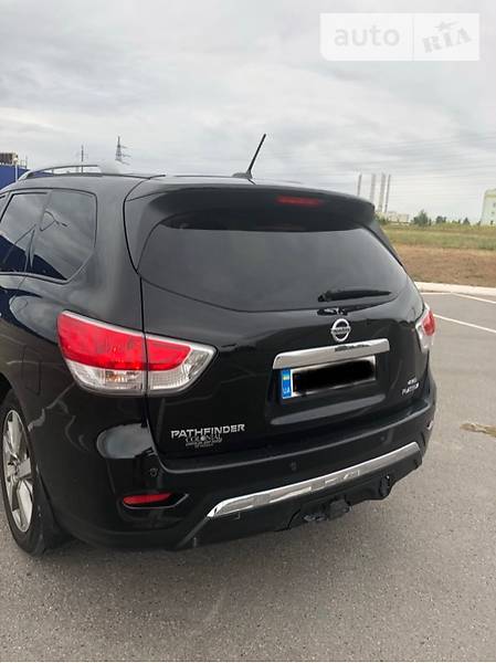 Внедорожник / Кроссовер Nissan Pathfinder 2013 в Полтаве фото 7 Внедорожник / Кроссовер Nissan Pathfinder 2013 в Полтаве