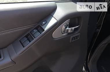 Позашляховик / Кросовер Nissan Pathfinder 2012 в 