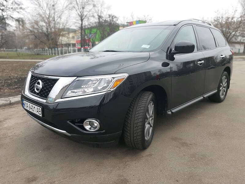 Позашляховик / Кросовер Nissan Pathfinder 2015 в Києві фото Позашляховик / Кросовер Nissan Pathfinder 2015 в Києві