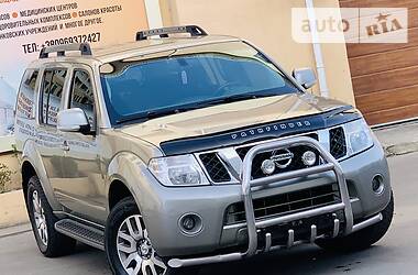 Позашляховик / Кросовер Nissan Pathfinder 2012 в 