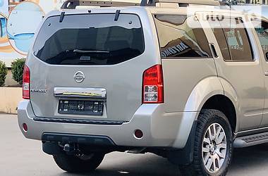 Позашляховик / Кросовер Nissan Pathfinder 2012 в 