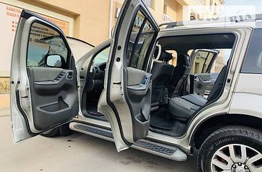 Позашляховик / Кросовер Nissan Pathfinder 2012 в 