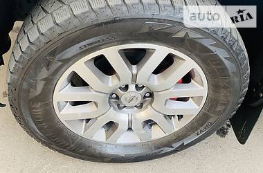 Позашляховик / Кросовер Nissan Pathfinder 2012 в 