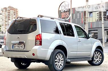 Позашляховик / Кросовер Nissan Pathfinder 2013 в 