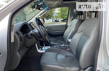 Позашляховик / Кросовер Nissan Pathfinder 2013 в 