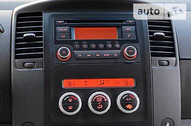 Позашляховик / Кросовер Nissan Pathfinder 2013 в 
