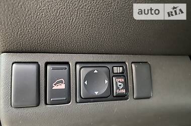 Позашляховик / Кросовер Nissan Pathfinder 2013 в 