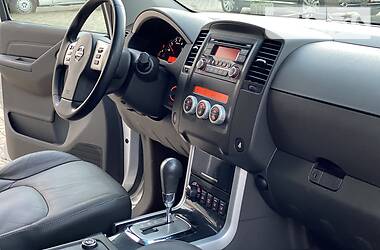 Позашляховик / Кросовер Nissan Pathfinder 2013 в 
