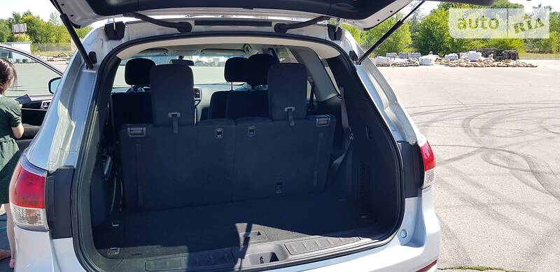 Позашляховик / Кросовер Nissan Pathfinder 2016 в Дніпрі