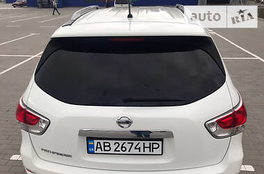 Внедорожник / Кроссовер Nissan Pathfinder 2016 в Виннице