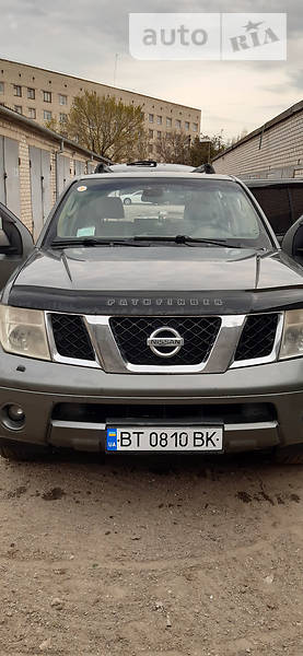 Позашляховик / Кросовер Nissan Pathfinder 2005 в Херсоні