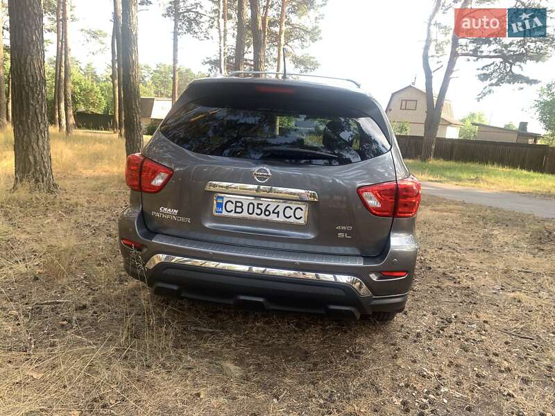 Позашляховик / Кросовер Nissan Pathfinder 2018 в Чернігові фото 6 Позашляховик / Кросовер Nissan Pathfinder 2018 в Чернігові