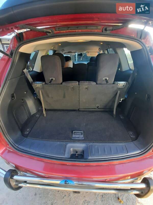 Позашляховик / Кросовер Nissan Pathfinder 2014 в Первомайську