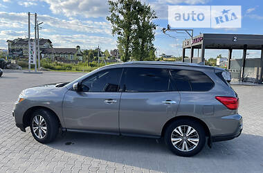 Позашляховик / Кросовер Nissan Pathfinder 2019 в 