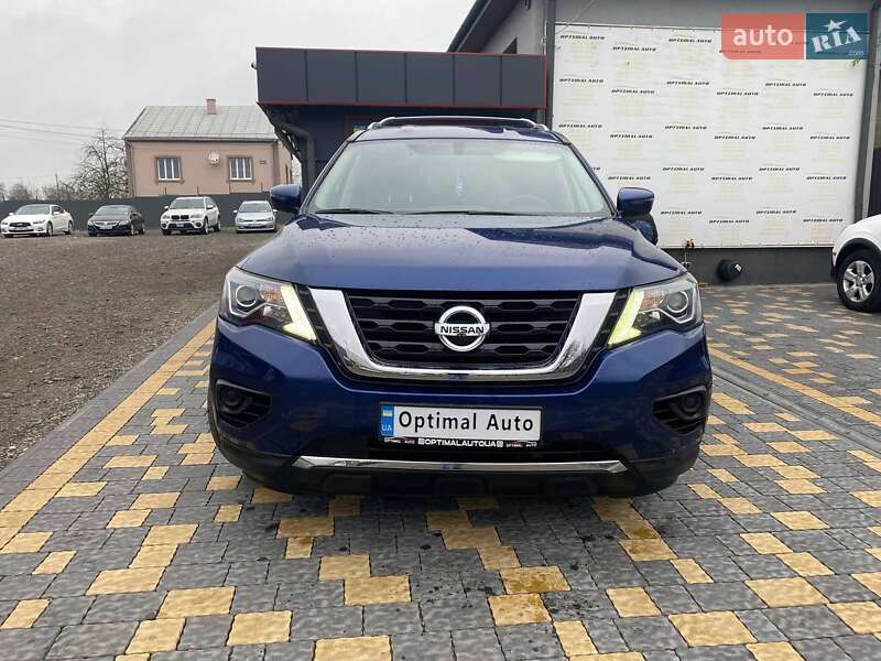 Внедорожник / Кроссовер Nissan Pathfinder 2019 в Львове