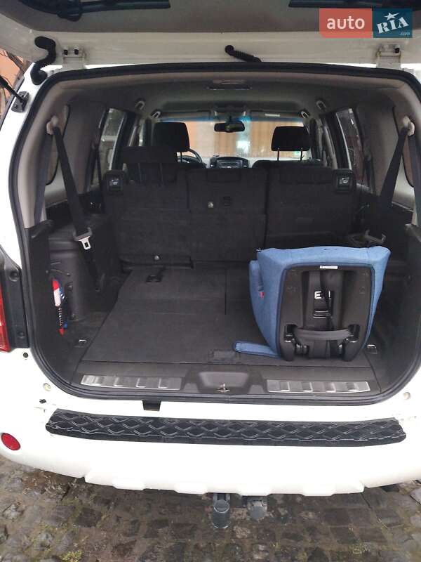 Позашляховик / Кросовер Nissan Pathfinder 2011 в Тячеві
