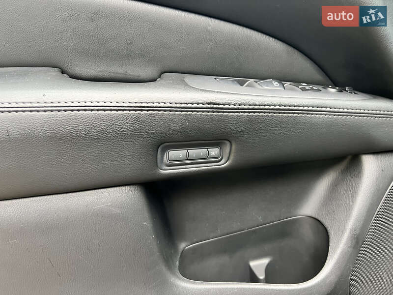 Внедорожник / Кроссовер Nissan Pathfinder 2014 в Ровно