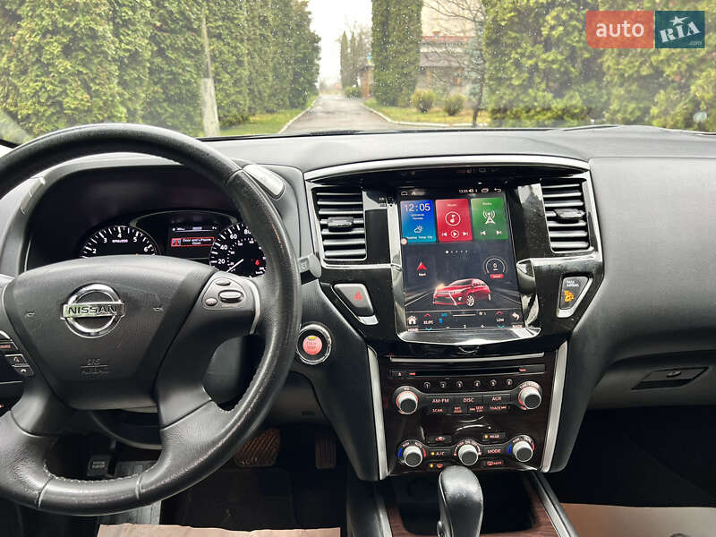 Внедорожник / Кроссовер Nissan Pathfinder 2014 в Ровно