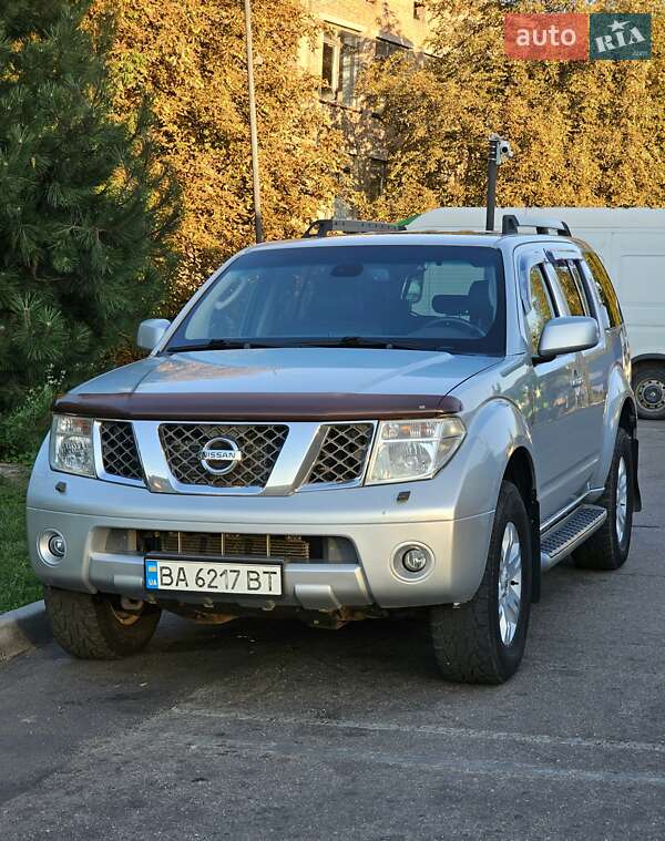 Внедорожник / Кроссовер Nissan Pathfinder 2006 в Александрие фото 3 Внедорожник / Кроссовер Nissan Pathfinder 2006 в Александрие