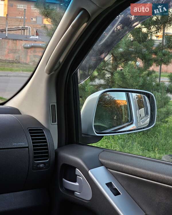 Внедорожник / Кроссовер Nissan Pathfinder 2006 в Александрие фото 25 Внедорожник / Кроссовер Nissan Pathfinder 2006 в Александрие