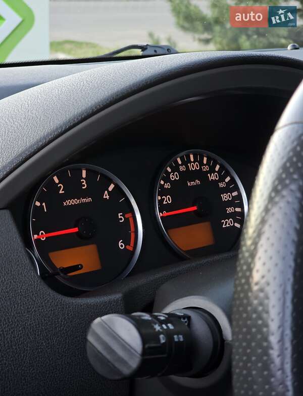 Внедорожник / Кроссовер Nissan Pathfinder 2006 в Александрие фото 23 Внедорожник / Кроссовер Nissan Pathfinder 2006 в Александрие