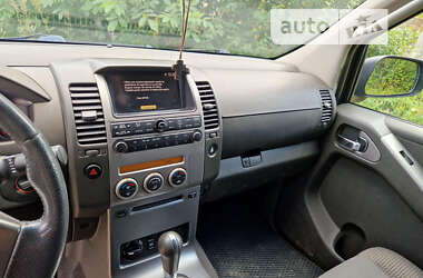 Внедорожник / Кроссовер Nissan Pathfinder 2006 в Верховине