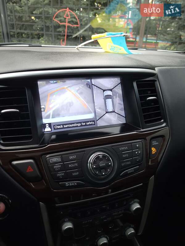 Внедорожник / Кроссовер Nissan Pathfinder 2013 в Киеве