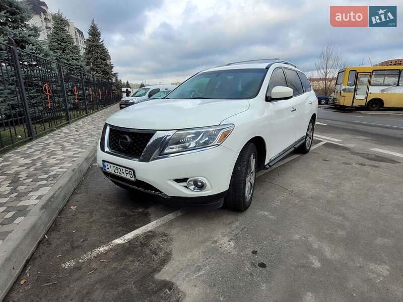 Внедорожник / Кроссовер Nissan Pathfinder 2013 в Киеве