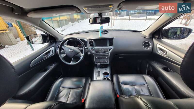 Внедорожник / Кроссовер Nissan Pathfinder 2017 в Львове