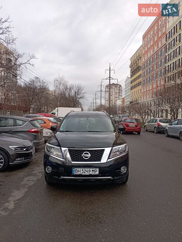 Позашляховик / Кросовер Nissan Pathfinder 2015 в Одесі