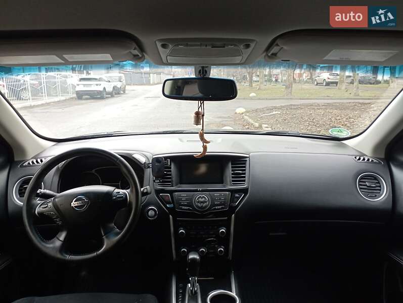 Позашляховик / Кросовер Nissan Pathfinder 2015 в Одесі